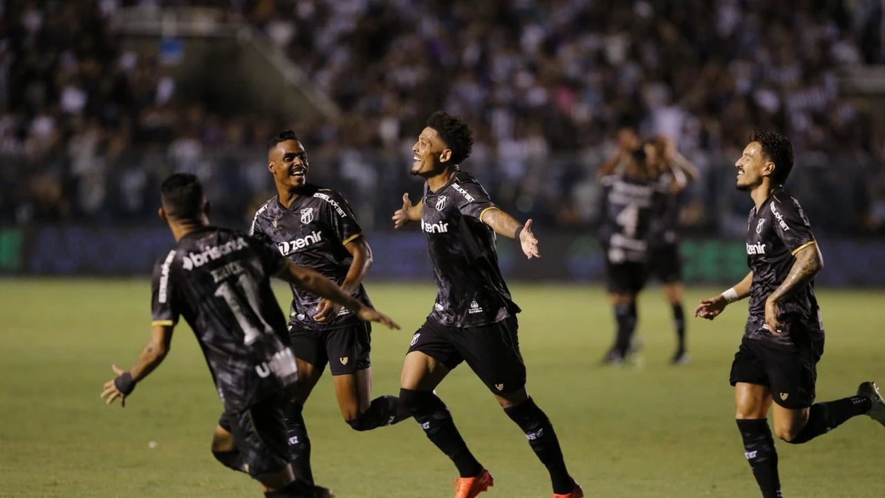 fluminense e atlético paranaense palpite