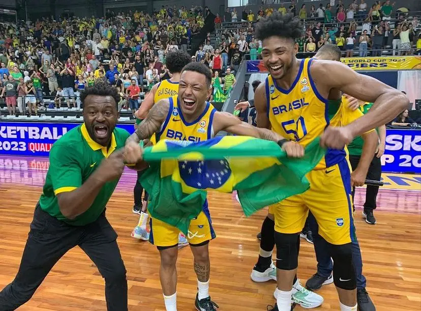 Brasil x Letônia: onde assistir e horário da partida pela Copa do Mundo de  basquete