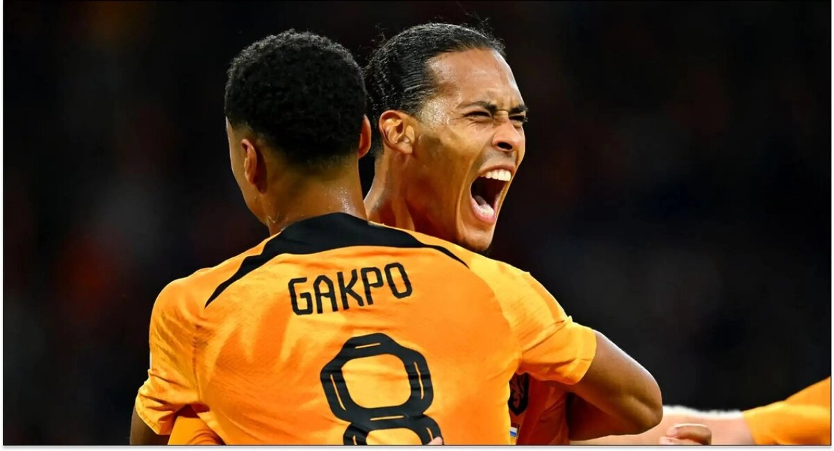 Gakpo and Van Dijk of the Netherlands 