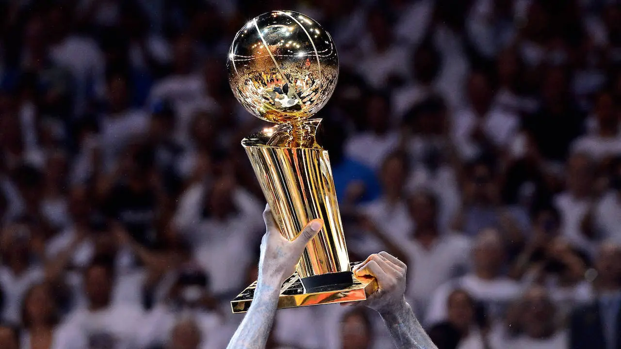 NBA Larry O'Brien trophy