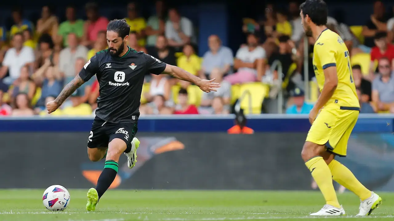 DStv - Hoje é dia de futebol na LaLiga, não perca os jogos! ⚽🔥 Para qual  destes jogos está mais ansioso? #LaLiga #NósTemosOMelhorFutebolDoMundo