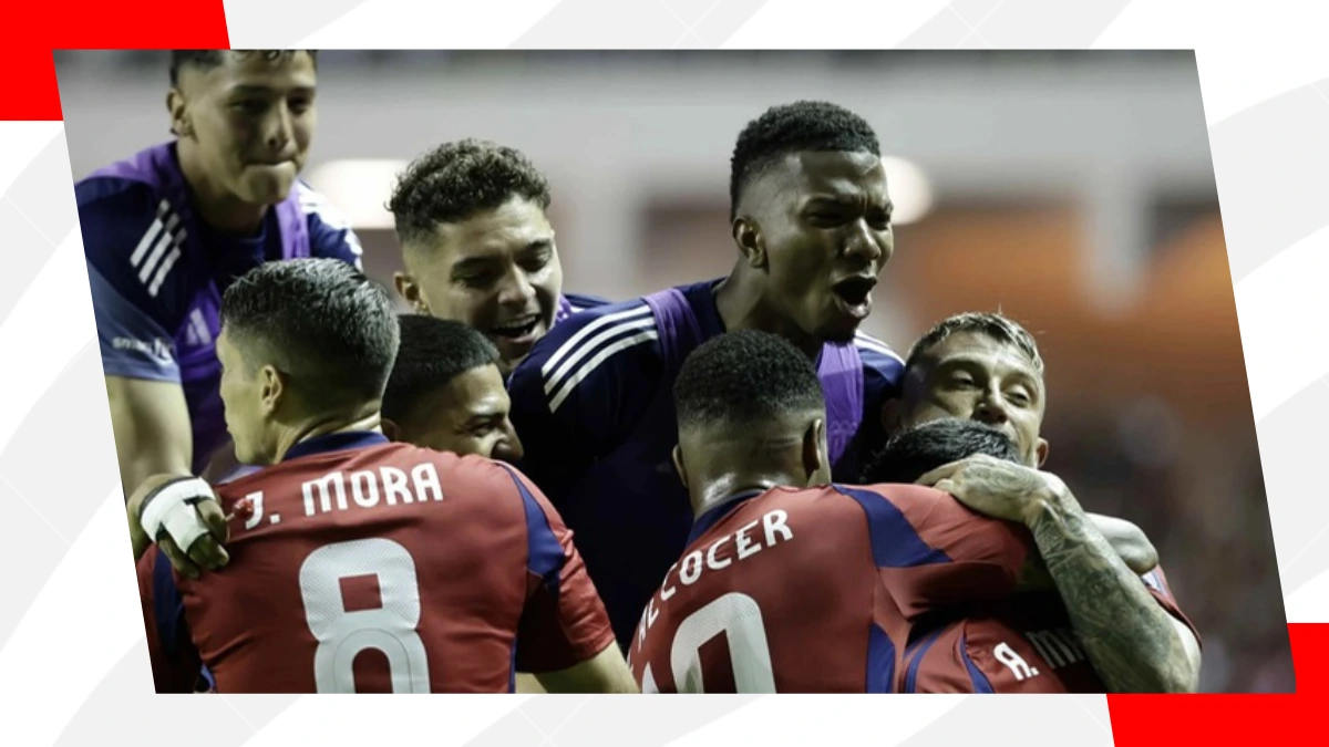 costa rica players celebrate during concacaf qualifiers