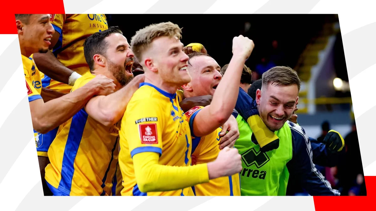 mansfield town celebrates during fa cup fourth round