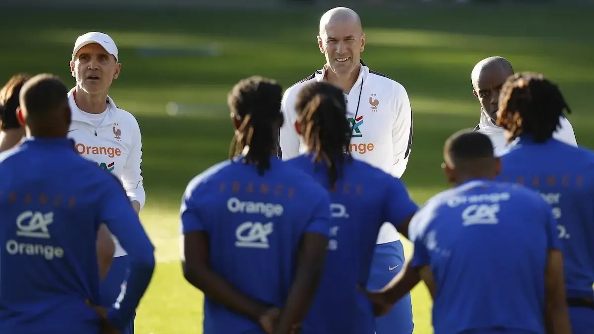 image Turquie - France : c'est l'heure des grands débuts pour Zinédine Zidane !