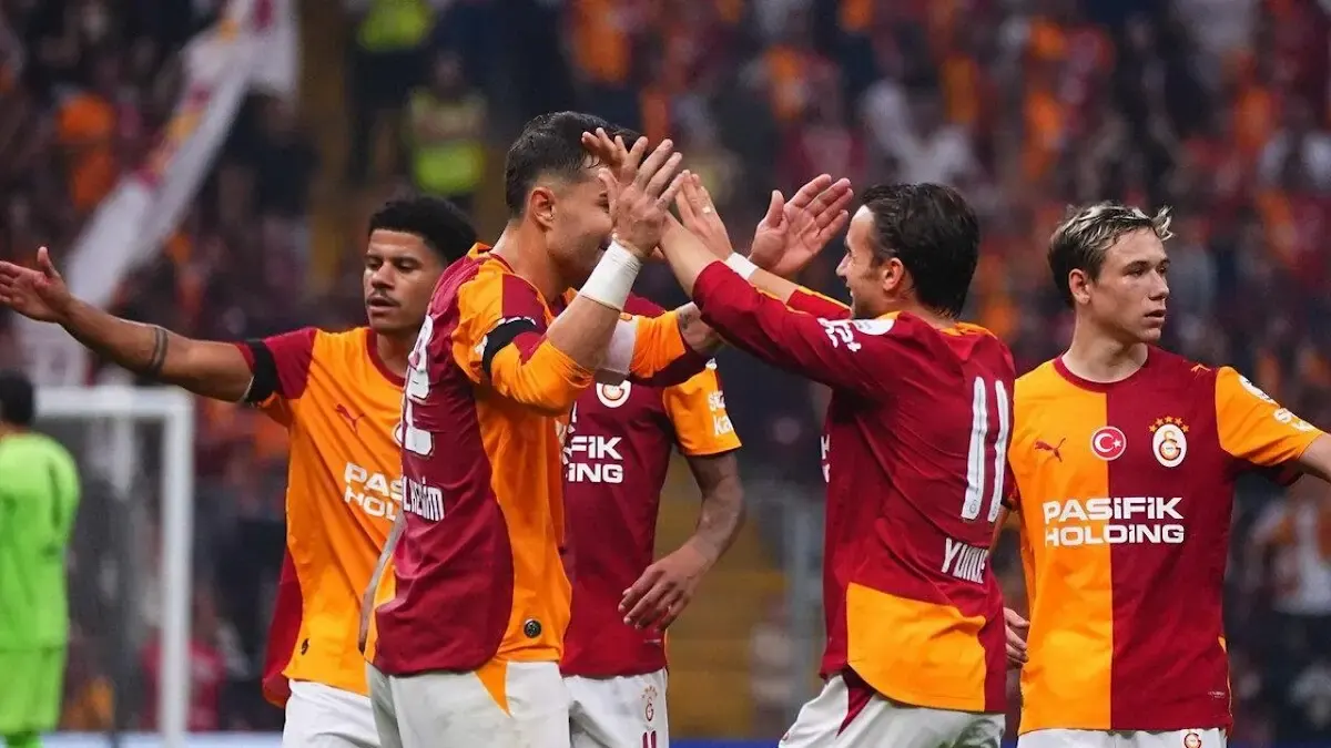 image Galatasaray - Fenerbahce : pluie de buts au Rams Park ? 