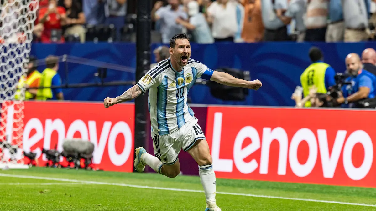 Campeã Argentina de peito feito contra a combativa Suíça