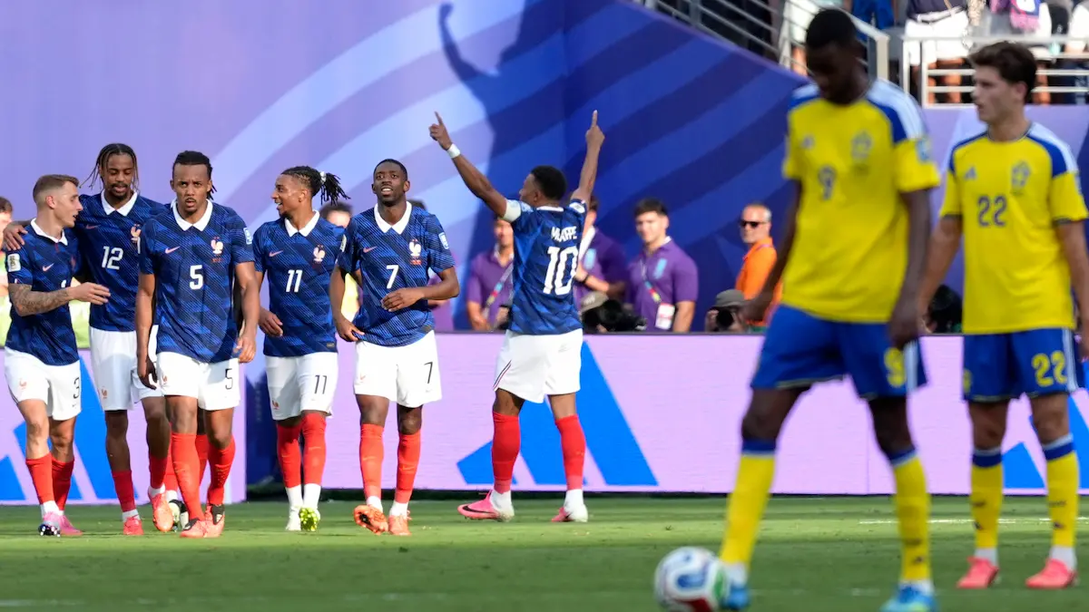 França visa reforçar favoritismo no arranque dos oitavos do Mundial