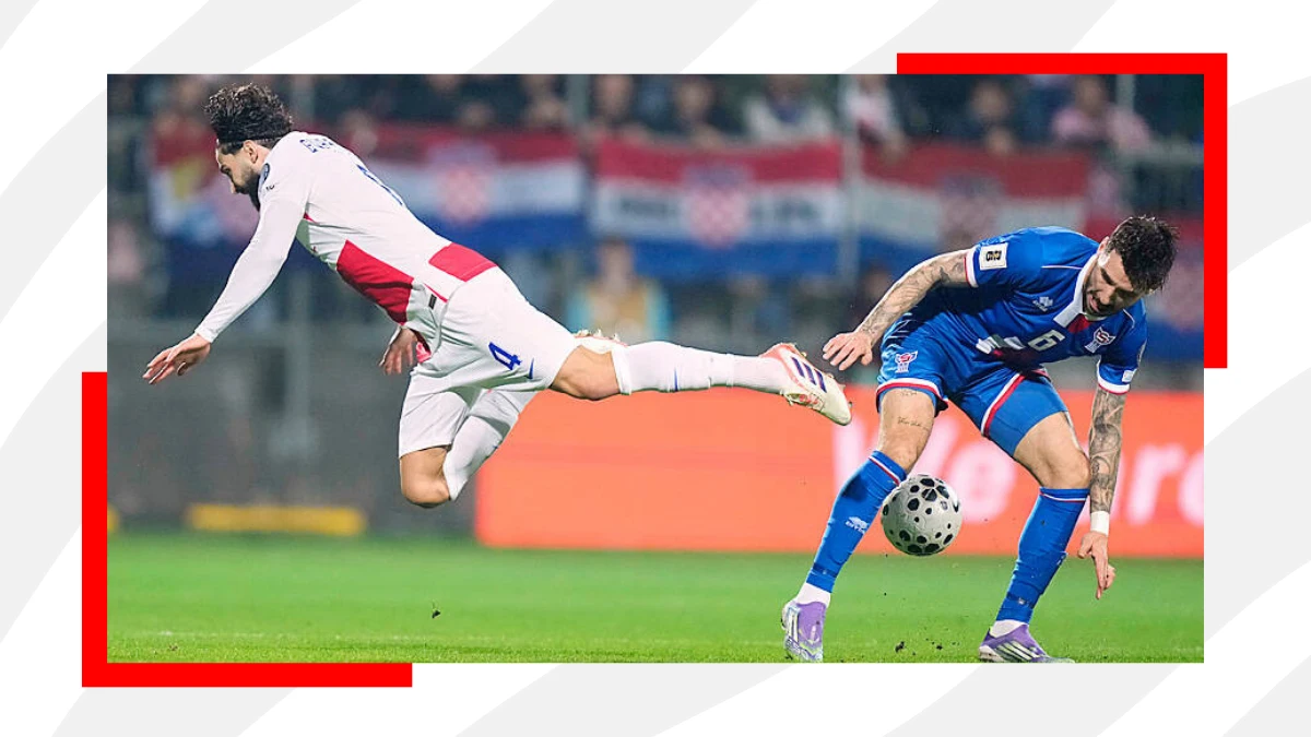 Josko Gvardiol cayendo bajo la presión