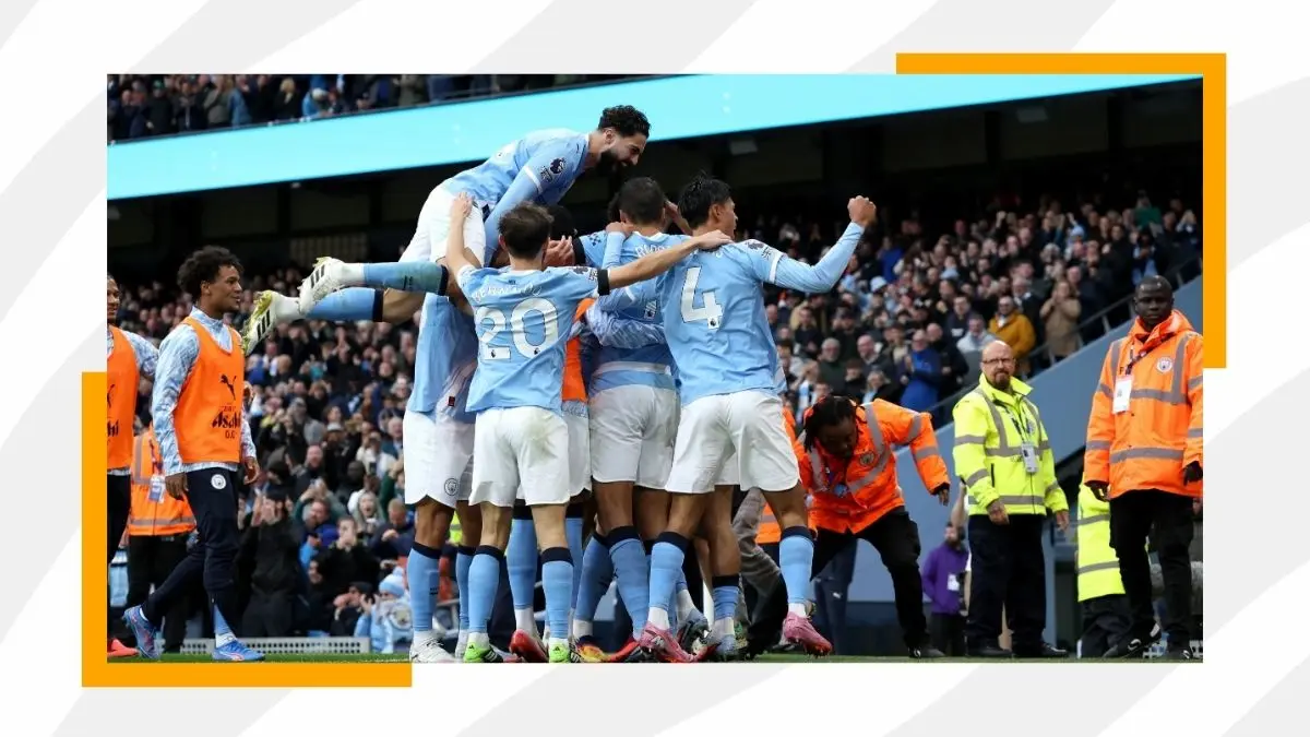 Man City players celebrating goal