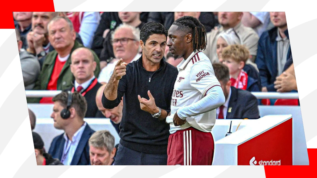 Arsenal's Eze receives instruction from Arteta