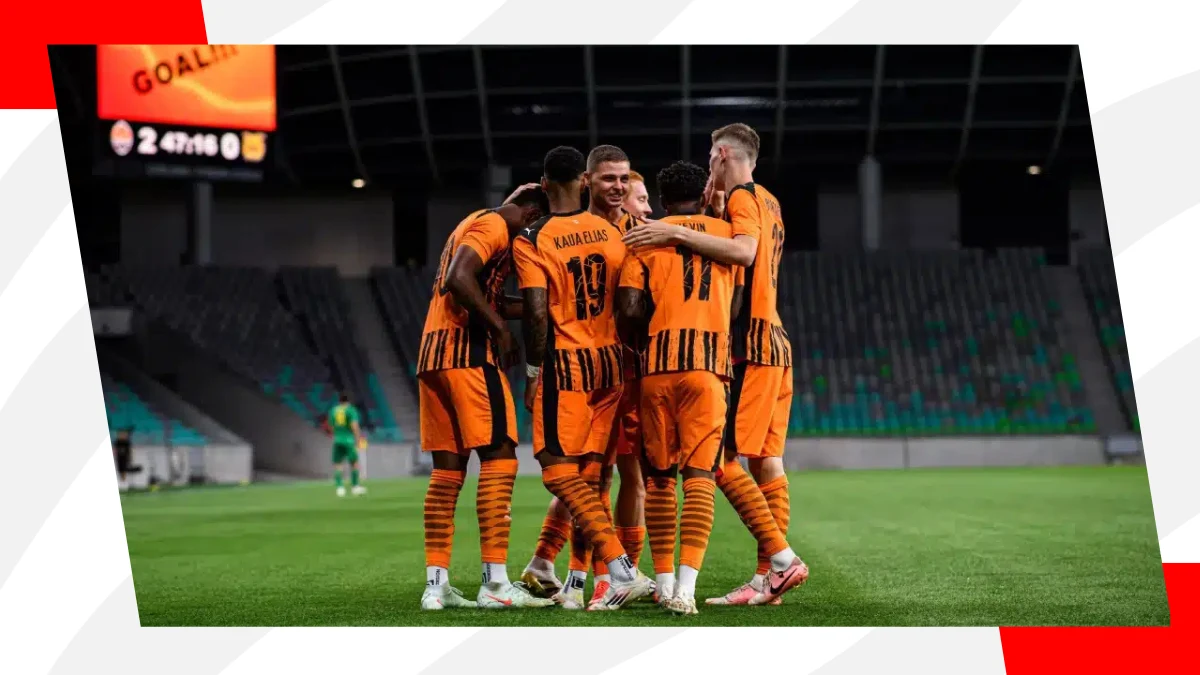 shakhtar donetsk players celebrate