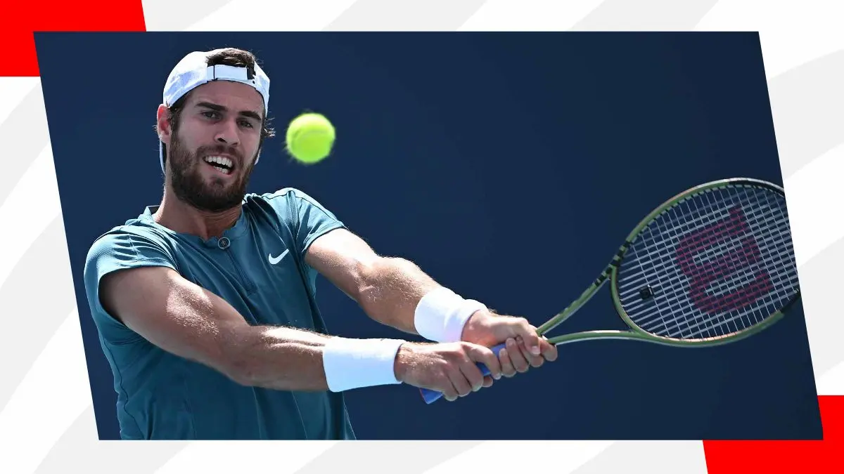 Karen Khachanov playing tennis