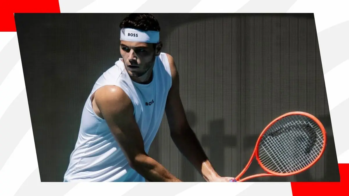 Taylor Fritz playing tennis